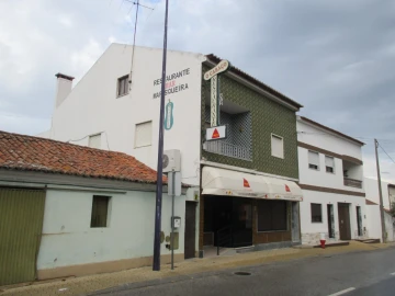 Moradia T4 para Venda em Pego
