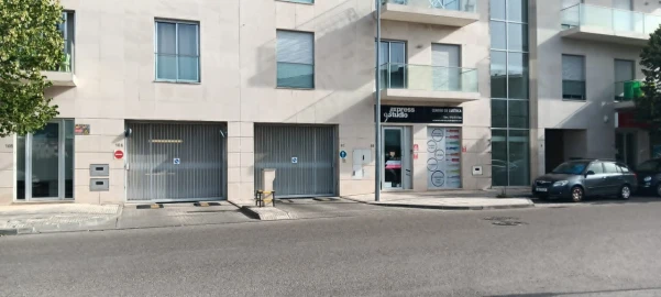 Garagem para Arrendamento em Marvila, Ribeira Santarém, São Salvador, São Nicolau
