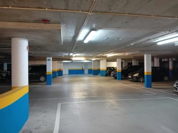 Garagem para Arrendamento em Marvila, Ribeira Santarém, São Salvador, São Nicolau