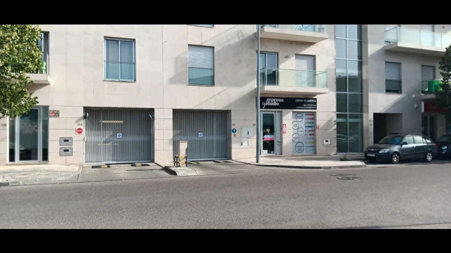 Garagem para Arrendamento em Marvila, Ribeira Santarém, São Salvador, São Nicolau
