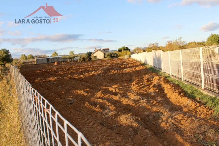 Moradia T3 para Venda em Grijo Foto 18