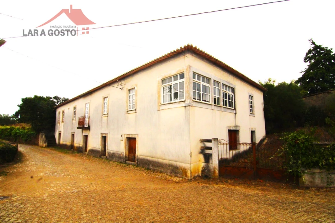 Moradia T6 para Venda em Ala e Vilarinho do Monte Foto 2