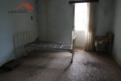 Moradia T6 para Venda em Ala e Vilarinho do Monte
