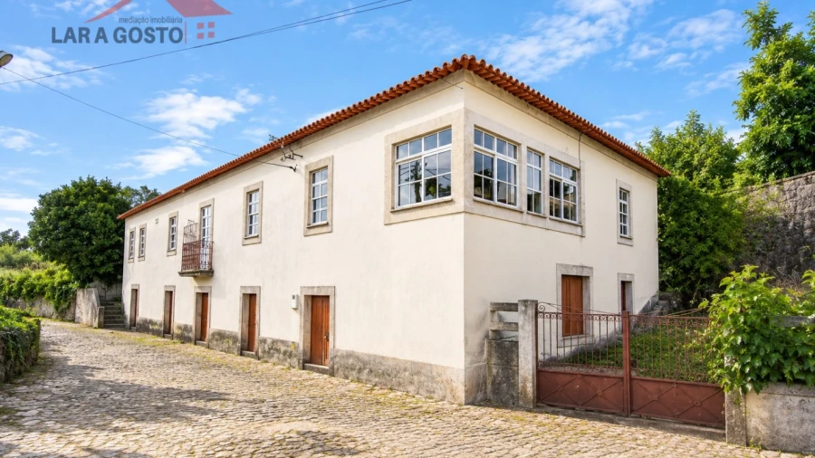 Moradia T6 para Venda em Ala e Vilarinho do Monte
