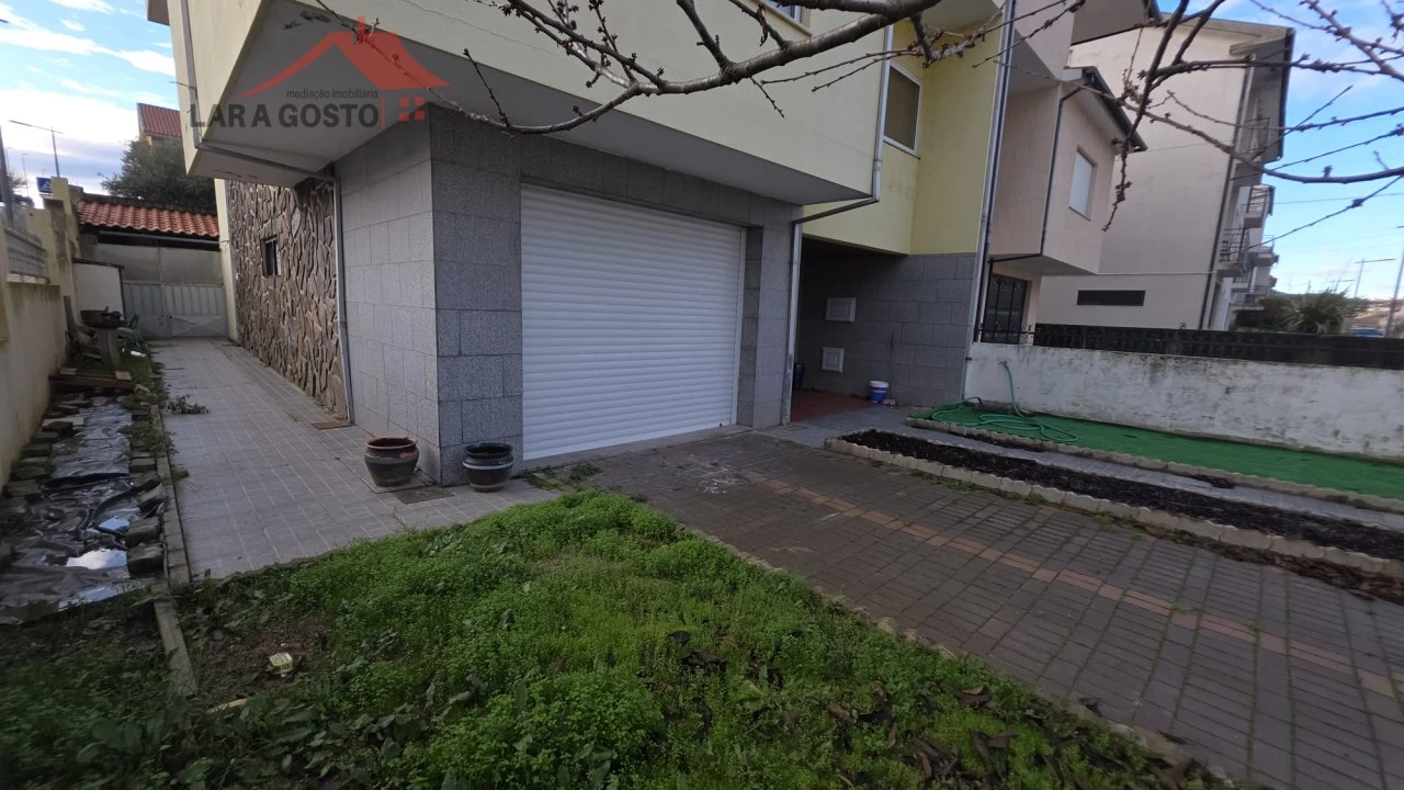 Moradia T4 para Venda em Macedo de Cavaleiros Foto 5