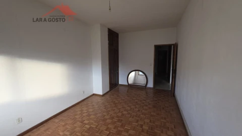 Moradia T4 para Venda em Macedo de Cavaleiros