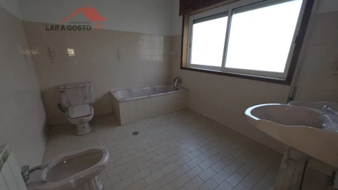 Moradia T4 para Venda em Macedo de Cavaleiros