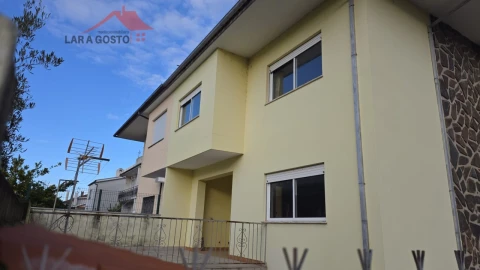 Moradia T4 para Venda em Macedo de Cavaleiros