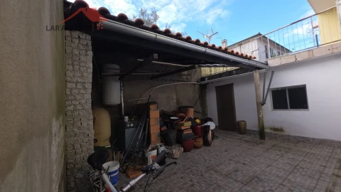 Moradia T4 para Venda em Macedo de Cavaleiros