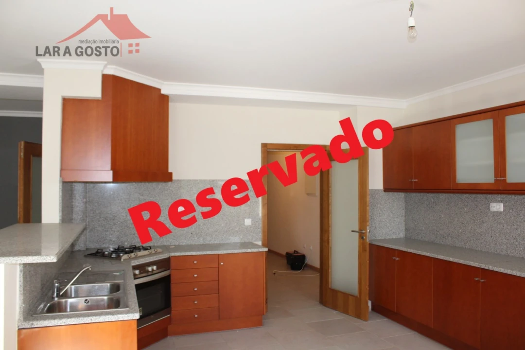 Apartamento T4 para Venda em Macedo de Cavaleiros Foto 1