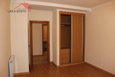 Apartamento T4 para Venda em Macedo de Cavaleiros