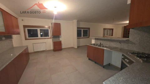 Apartamento T4 para Venda em Macedo de Cavaleiros