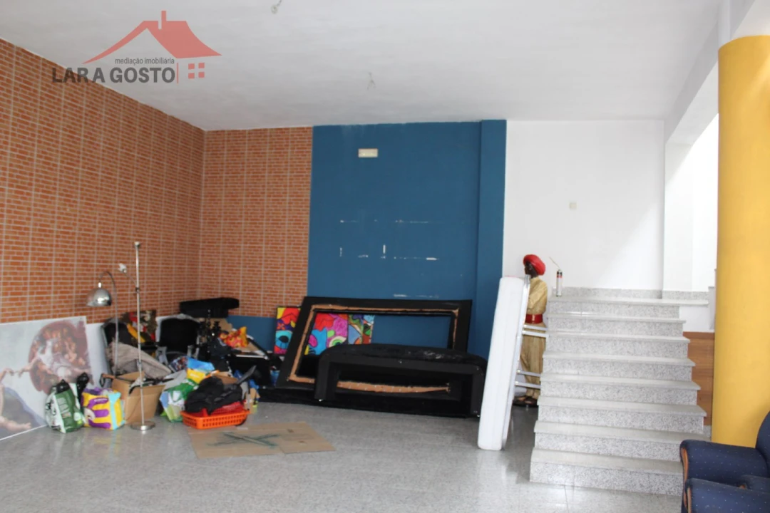 Loja para Arrendamento em Macedo de Cavaleiros Foto 7