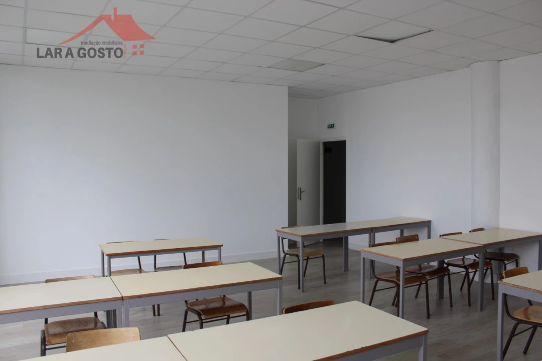 Loja para Arrendamento em Macedo de Cavaleiros Foto 15