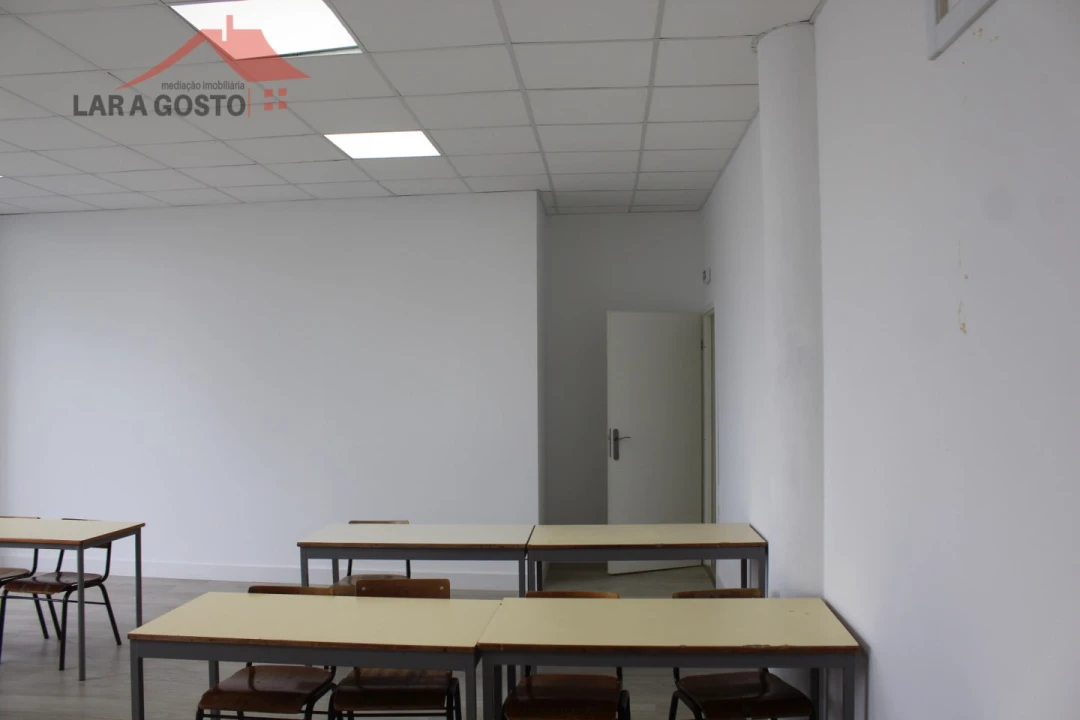 Loja para Arrendamento em Macedo de Cavaleiros Foto 17