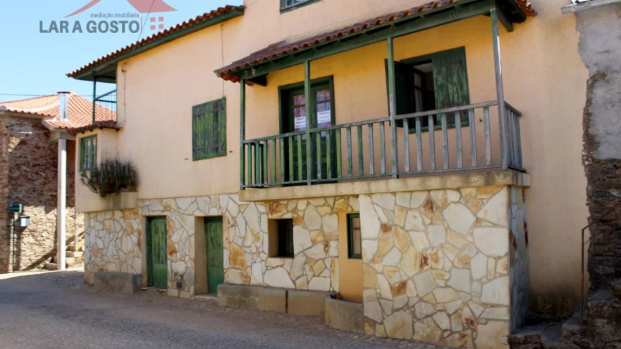 Moradia T4 para Venda em Castelãos e Vilar do Monte