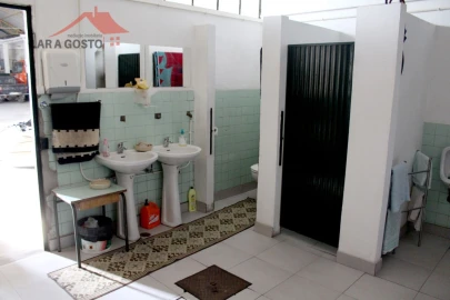 Armazém para Venda em Sezulfe