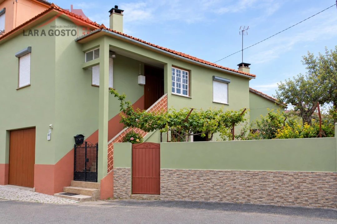 Moradia T2 para Venda em Vale da Porca Foto 2