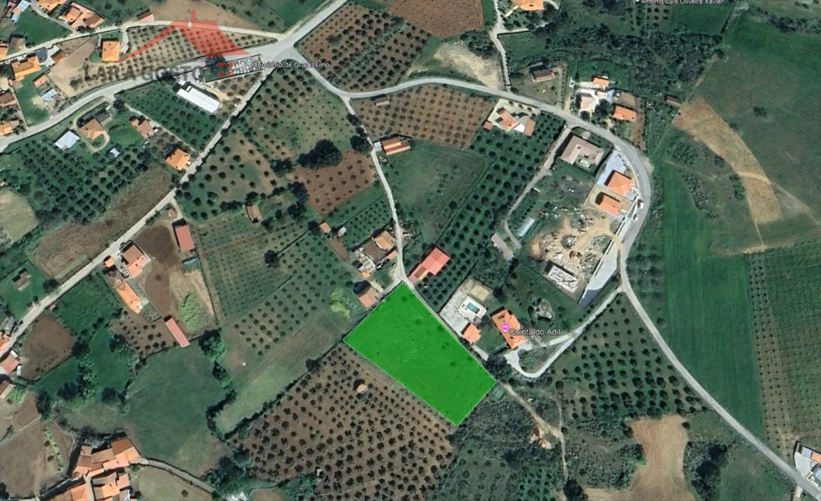 Terreno para Venda em Amendoeira Foto 1