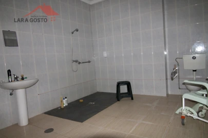 Negócio para Venda em Rebordãos