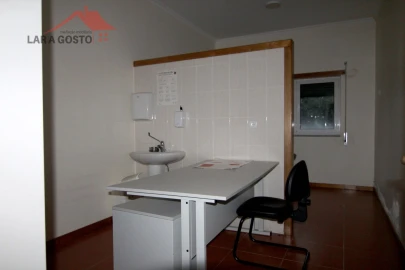 Negócio para Venda em Rebordãos