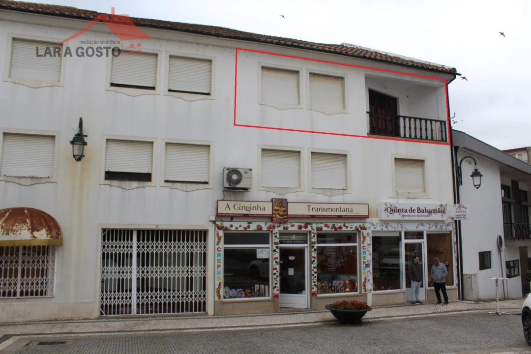 Apartamento T1 para Venda em Macedo de Cavaleiros Foto 2