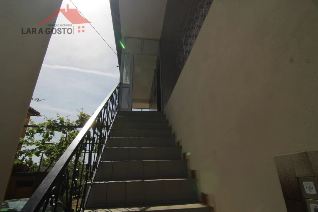 Moradia T3 para Venda em Vale da Porca Foto 19