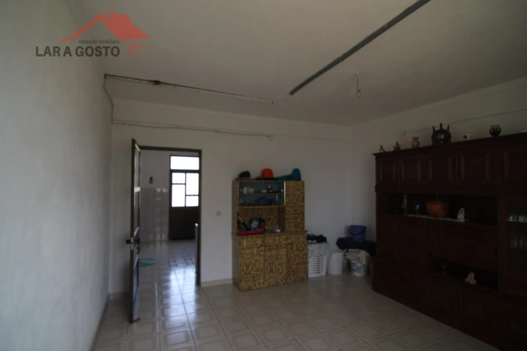 Moradia T3 para Venda em Vale da Porca Foto 16