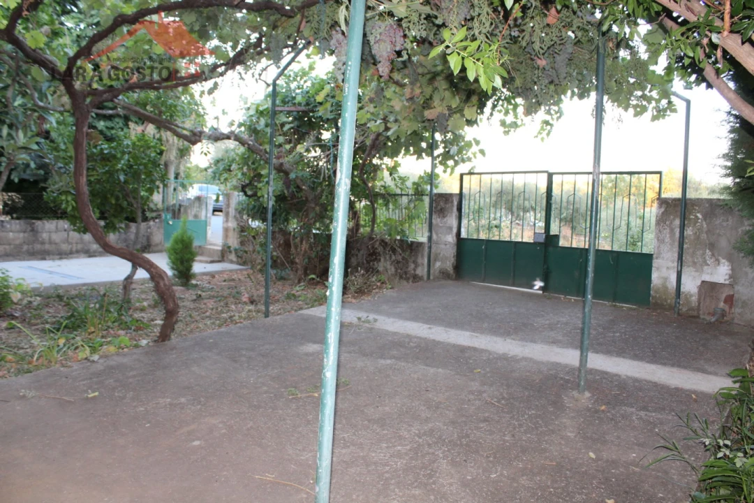 Moradia T4 para Venda em Salselas Foto 21