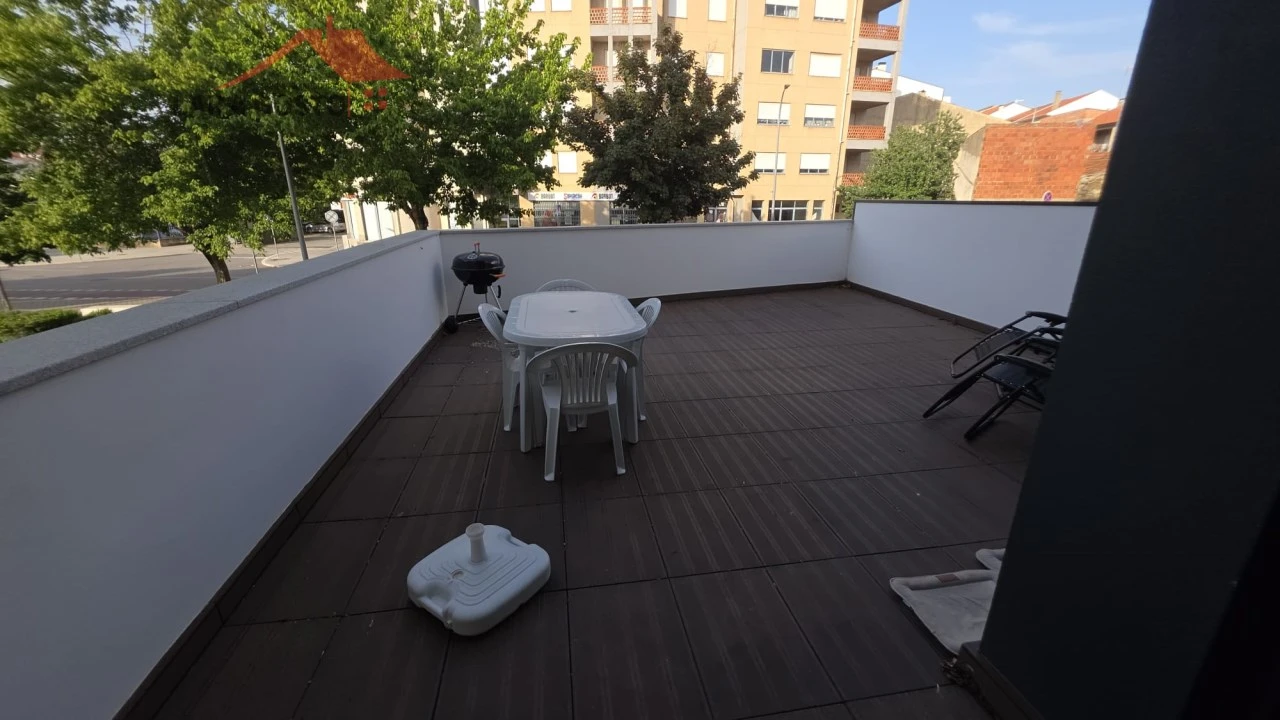 Apartamento T1 para Venda em Macedo de Cavaleiros Foto 11