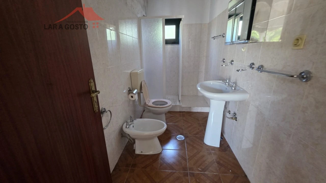 Moradia T3 para Venda em Cortiços Foto 10