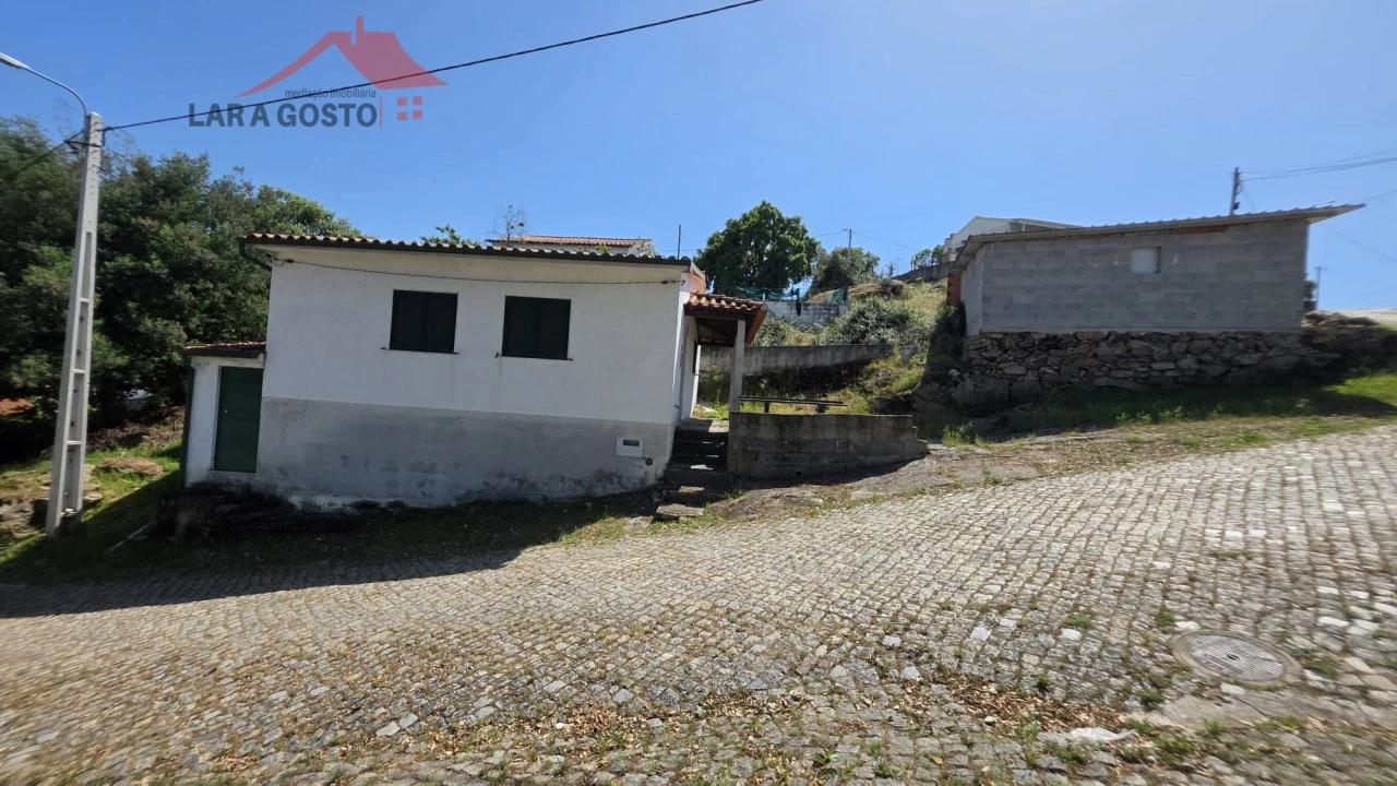 Moradia T3 para Venda em Cortiços Foto 16