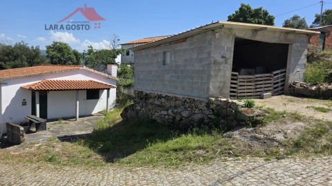 Moradia T3 para Venda em Cortiços