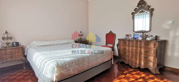 Moradia T4 para Venda em Monte