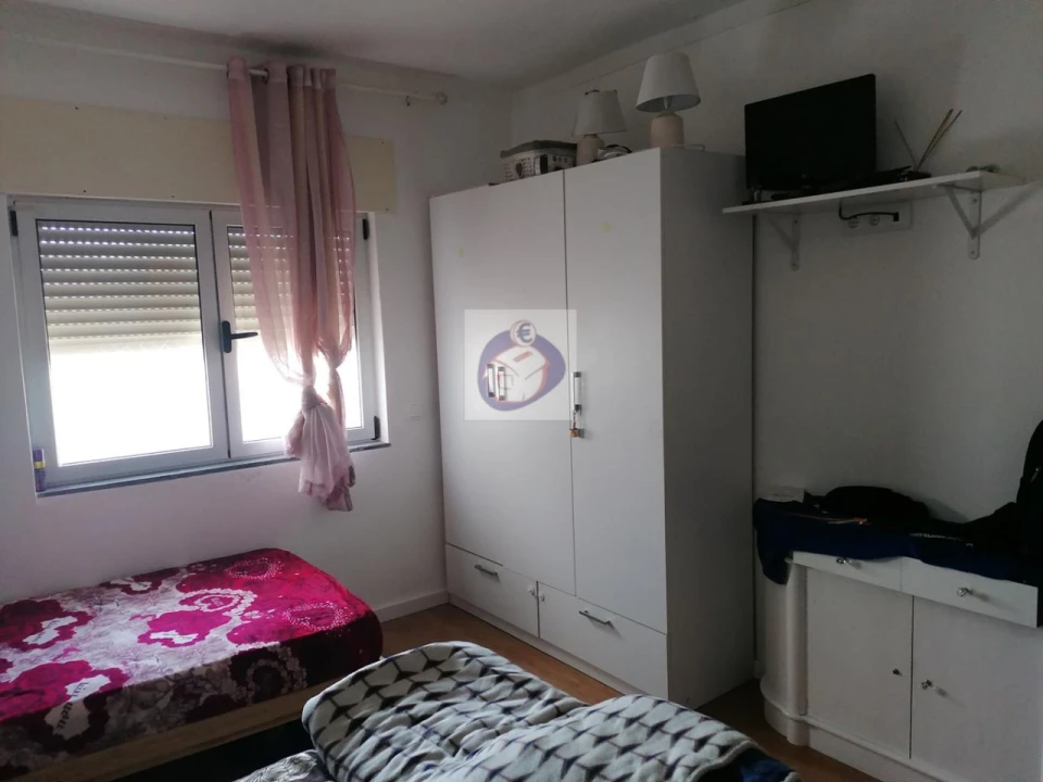Apartamento T2 para Venda em Olhão Foto 6