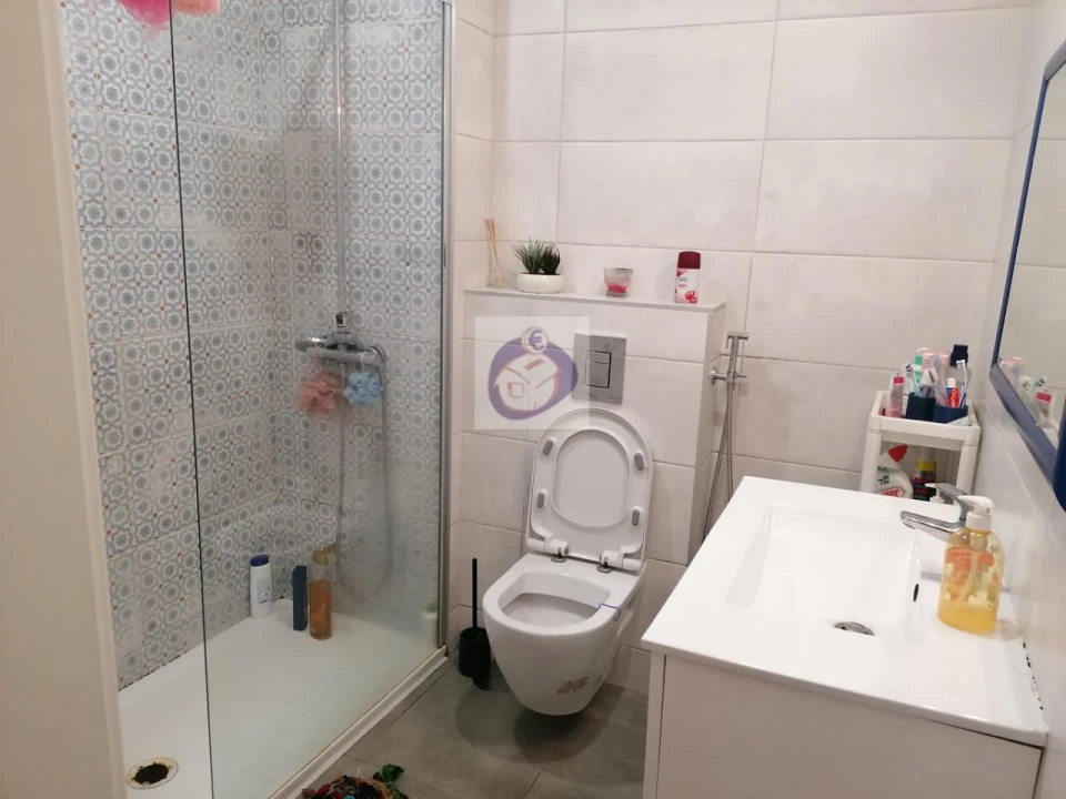 Apartamento T2 para Venda em Olhão Foto 7
