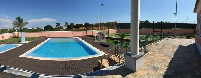 Quinta T5 para Venda em Olhão