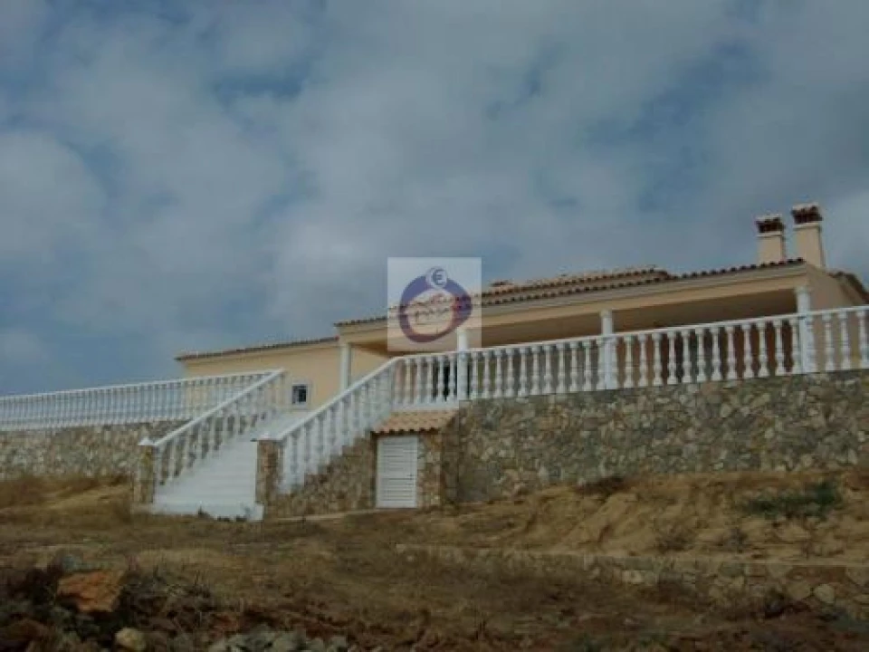 Quinta T4 para Venda em Pechão Foto 2