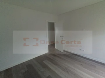 Quinta T4 para Venda em Corroios