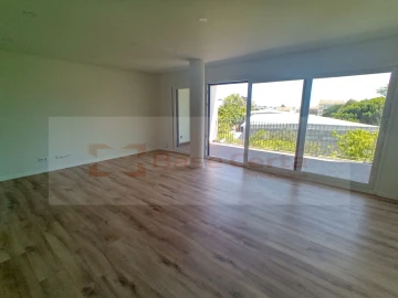 Apartamento T3 para Venda em Almada, Cova da Piedade, Pragal e Cacilhas
