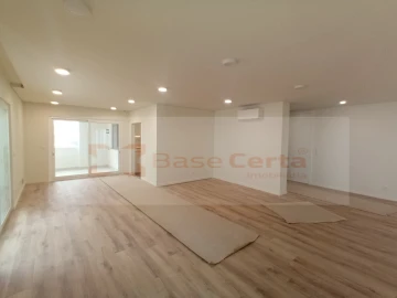 Apartamento T3 para Venda em Almada, Cova da Piedade, Pragal e Cacilhas