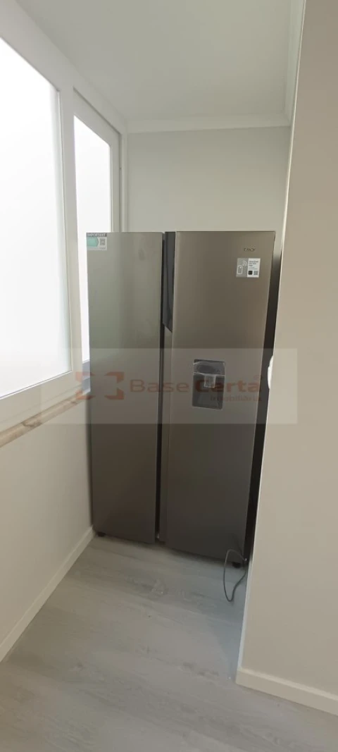 Apartamento T2 para Venda em Benfica