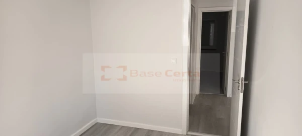 Apartamento T2 para Venda em Benfica