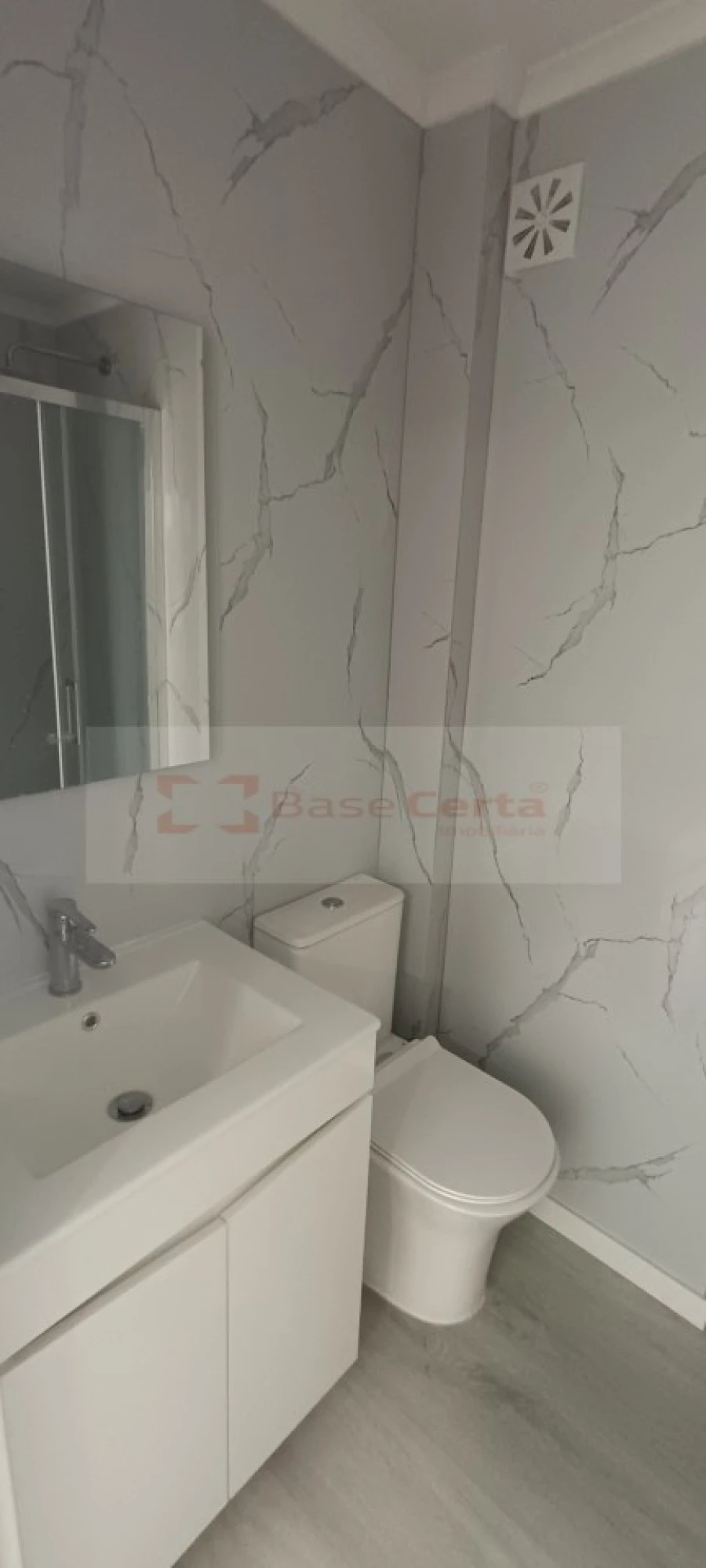 Apartamento T2 para Venda em Benfica Foto 10