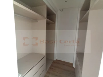 Moradia T4 para Venda em Corroios