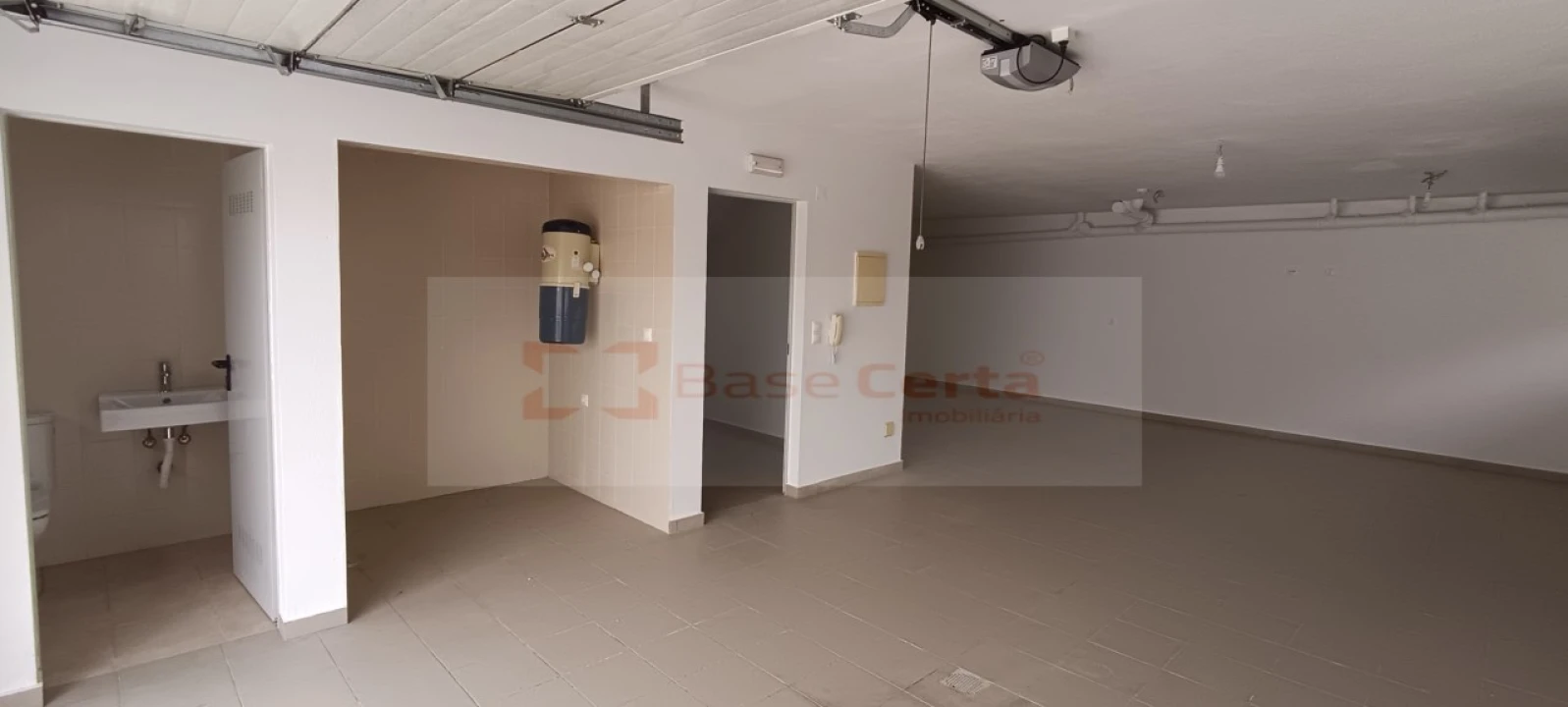 Moradia T5 para Venda em Laranjeiro e Feijó Foto 11