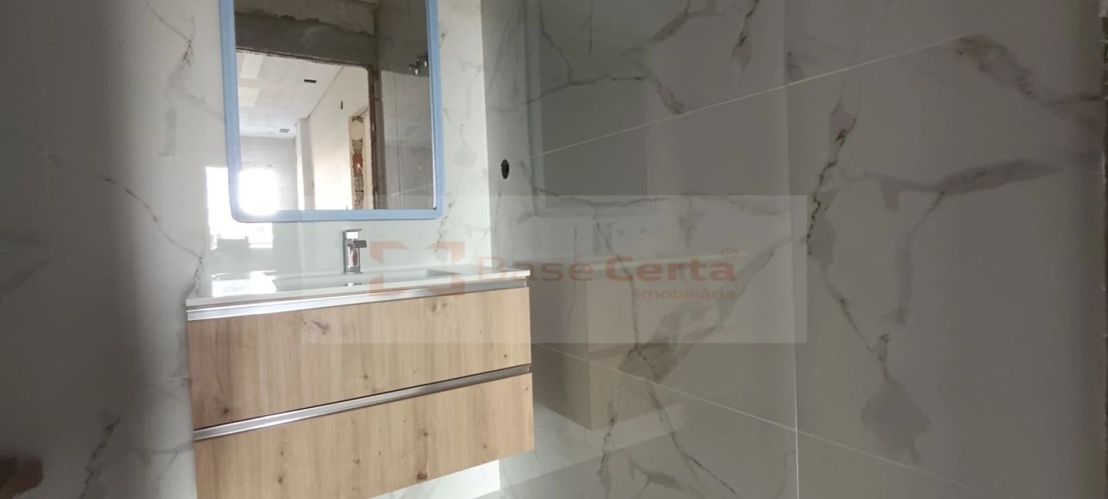 Apartamento T3 para Venda em Vialonga Foto 6