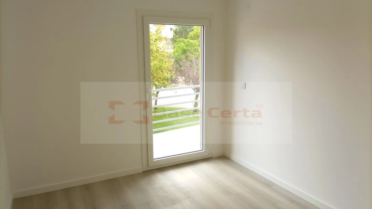Apartamento T3 para Venda em Vialonga Foto 13