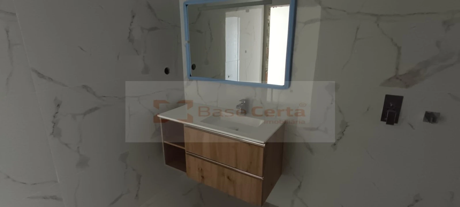 Apartamento T2 para Venda em Vialonga Foto 5