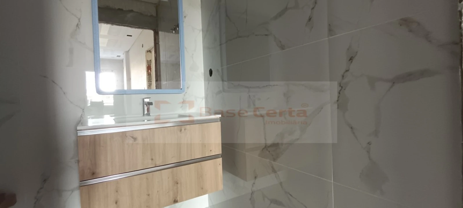 Apartamento T2 para Venda em Vialonga Foto 21